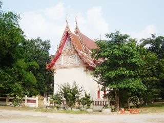 วัดห้วยรอบ